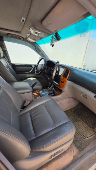 Toyota Land Cruiser 100 2005