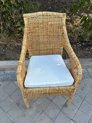Silla de Mimbre con Cojín