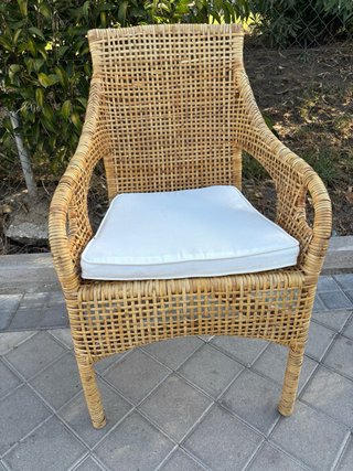 Silla de Mimbre con Cojín