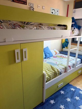 Cama tren de madera