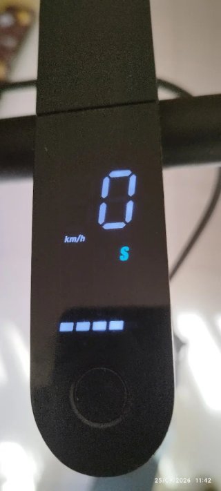 Patinete Eléctrico Xiaomi Pro 2 Mercedes PETRONAS