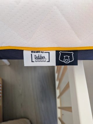 Cuna de Bebé con Colchón y Protector como nueva
