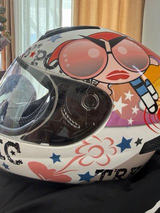Casco Shiro niña