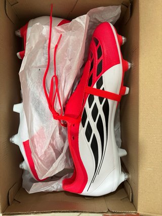 Bota de fútbol Adidas Predator Roja Talla 43 1/3