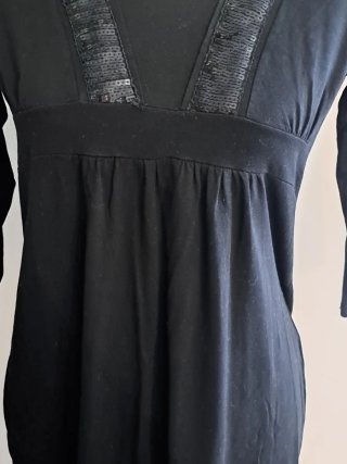 Vestido negro manga 3/4