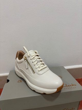 Zapatillas Clarks Tivoli Zip Piel Blanca