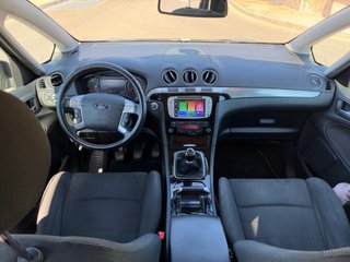 Ford S-MAX 2011