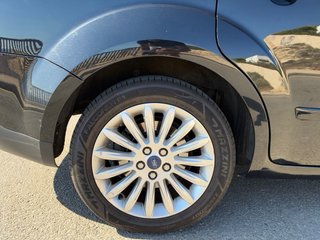 Ford S-MAX 2011