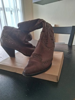 Botas cowboy piel marrón talla 40