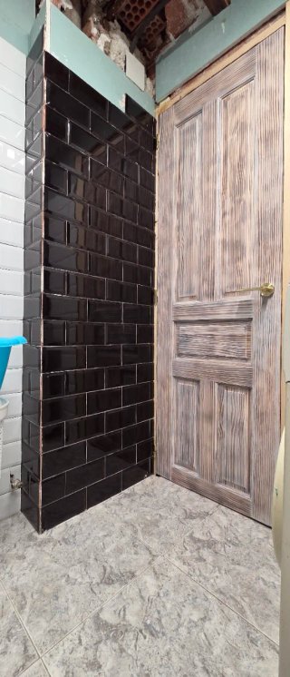 Servicio de Barnizado y Colocación de Puertas