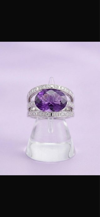 Anillo Oro Blanco Amatista y Brillantes
