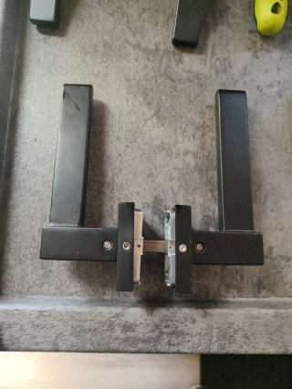 5 Maneta de Puerta Negra