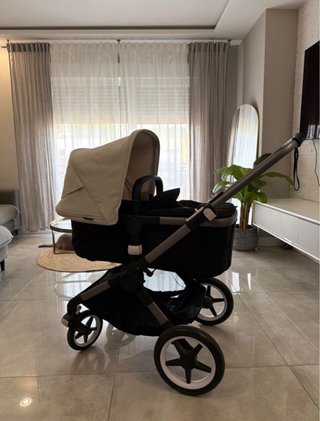 Carrito Bugaboo Fox 3 con capazo y silla