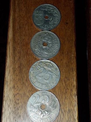 Lote de 4 monedas de 25 céntimos