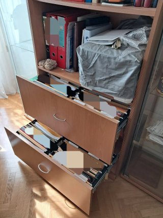 Estantería de Madera con Cajones