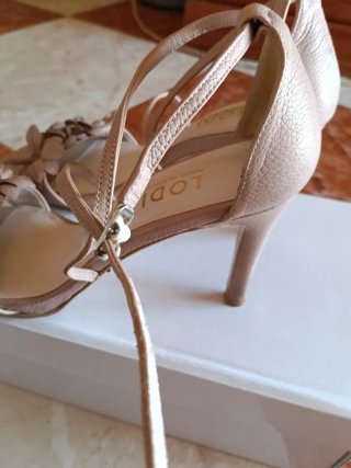 Sandalias Lodi Beige