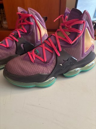 Nike LeBron 19 “DJ Bron”