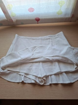 Falda pantalón blanca Stradivarius