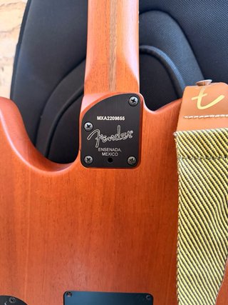 Guitarra Fender Acoustasonic Player Telecaster