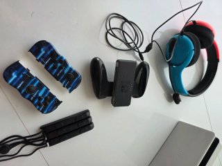 Nintendo Switch OLED + Accesorios