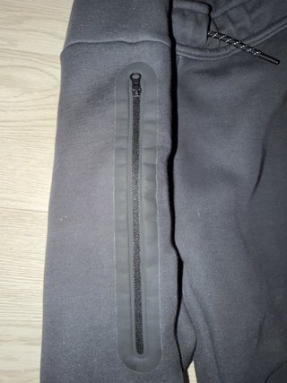 Pantalón Nike Tech Fleece Negro