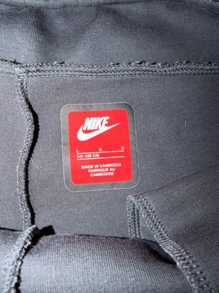 Pantalón Nike Tech Fleece Negro