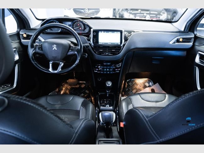 Peugeot 2008 1.2 Pure Tech S&S Allure EAT6 (2017) 2018, foto 13
