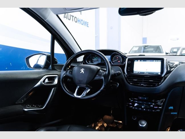 Peugeot 2008 1.2 Pure Tech S&S Allure EAT6 (2017) 2018, foto 14