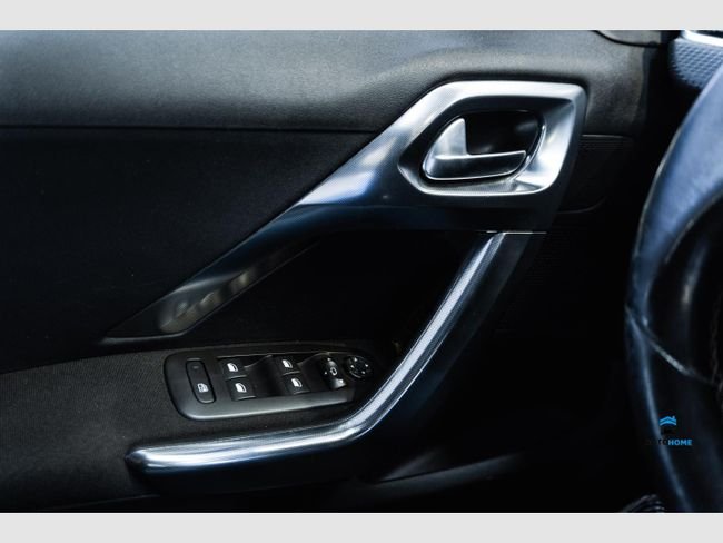Peugeot 2008 1.2 Pure Tech S&S Allure EAT6 (2017) 2018, foto 16