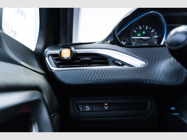 Peugeot 2008 1.2 Pure Tech S&S Allure EAT6 (2017) 2018, foto 17