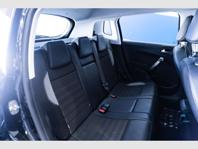 Peugeot 2008 1.2 Pure Tech S&S Allure EAT6 (2017) 2018, foto 30