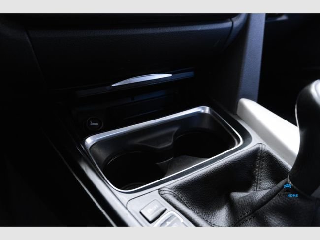 BMW Serie 3 318 d Touring (0.0) 2015, foto 23