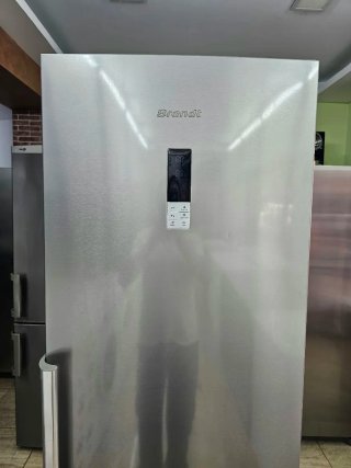 Nevera Brandt 1,85m Acero Inoxidable con garantía