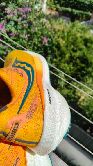 Zapatillas running Saucony Triumph 20 talla 42.5