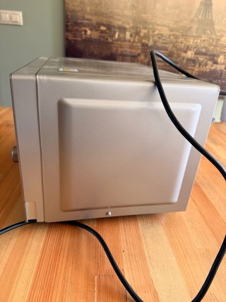 Microondas Panasonic 20L 1000W