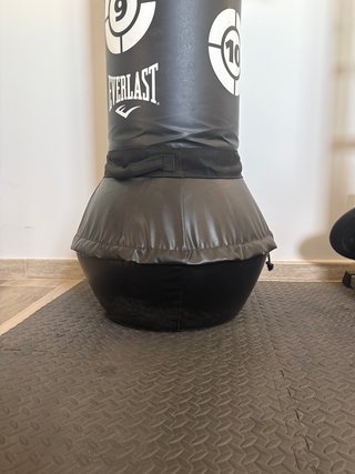 Saco de Boxeo Everlast con Base