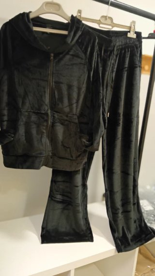 Chándal de Terciopelo Negro