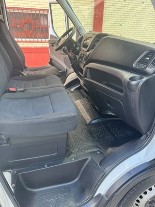 Furgoneta Iveco Daily 2019