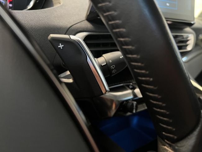 Peugeot 5008 2021, foto 18