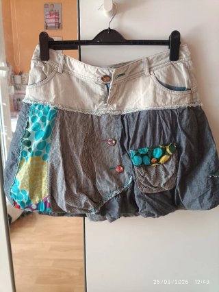 Minifalda Desigual Multicolor vintage.