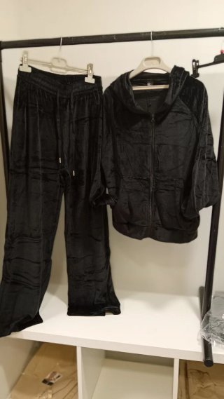 Chándal de Terciopelo Negro Talla XL