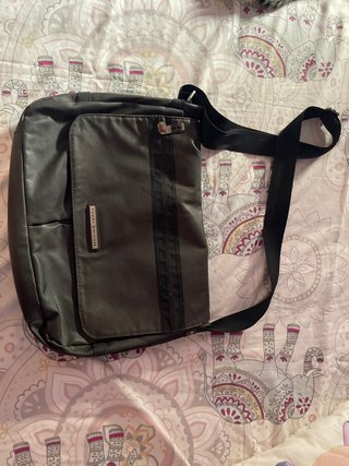 Bandolera Tommy Hilfiger Negra