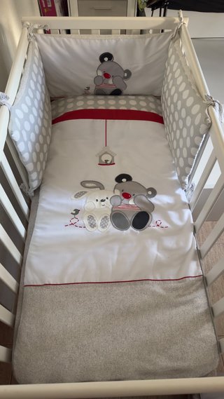 Cuna bebé + edredón infantil