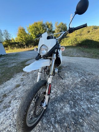 Derbi DRD 125 Supermotard Blanca