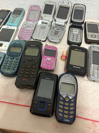 Lote móviles antiguos Nokia, Samsung, Blackberry