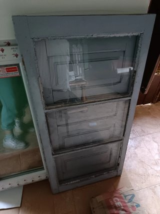 Ventana de madera antigua