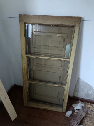 Ventana de madera antigua