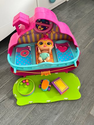 Casita de Juguete con Accesorios de las Bellies .