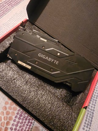 Tarjeta Gráfica Gigabyte GeForce RTX 2060 12GB