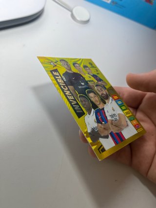 4 Cartas Especiales Adrenalyn 22-23